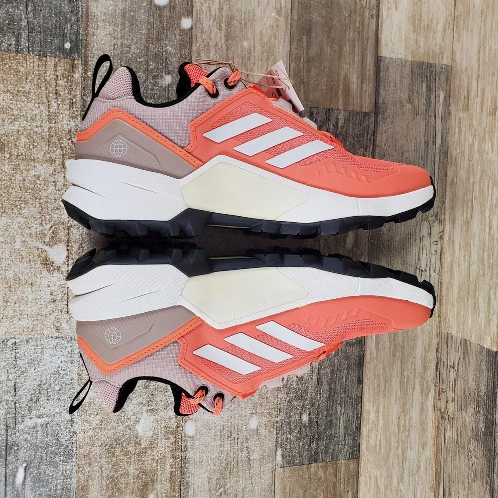 Adidas TERREX Swift R3 Womens Hiking Shoes Sz 8.5 Coral Fusion‎ Lace-Up Sneaker